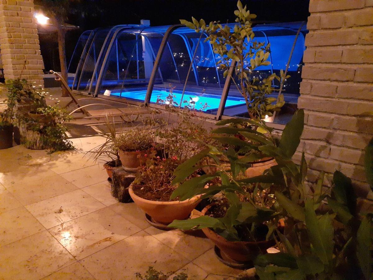 Naomi'S Villa โรชปินนา ภายนอก รูปภาพ