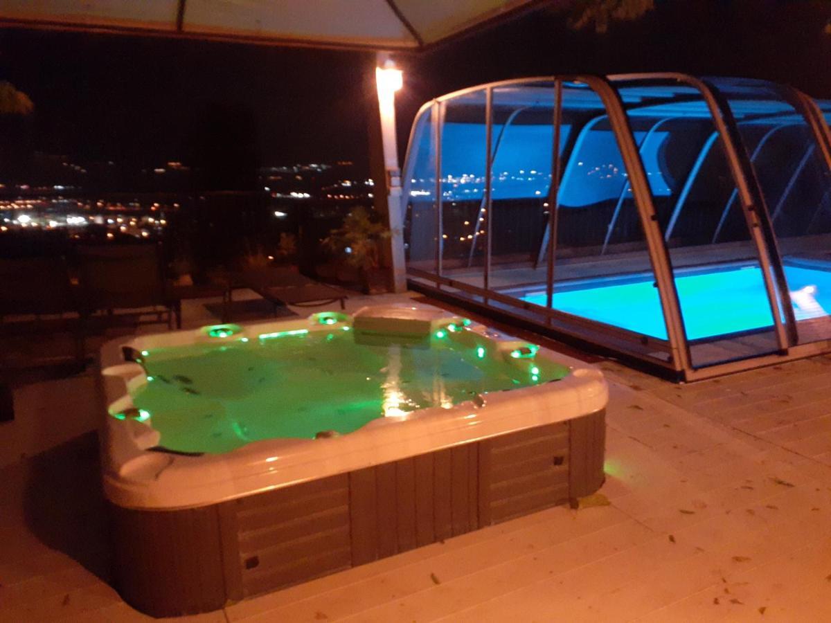 Naomi'S Villa โรชปินนา ภายนอก รูปภาพ