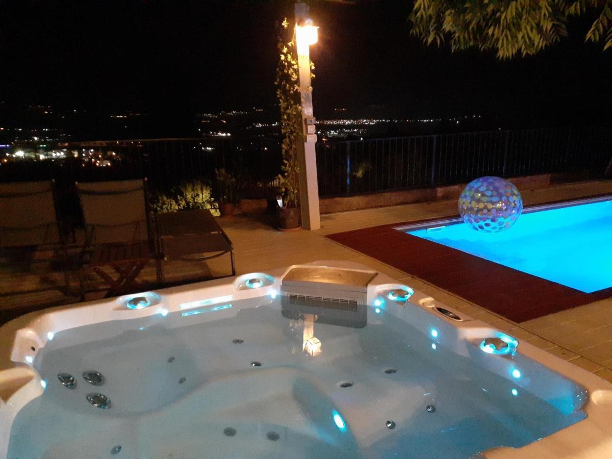 Naomi'S Villa โรชปินนา ภายนอก รูปภาพ